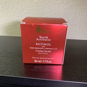 RETINOL Face Cream AVA Youth Activator 1.7 oz Hyaluronic Acid Vitamins C & E NEW
